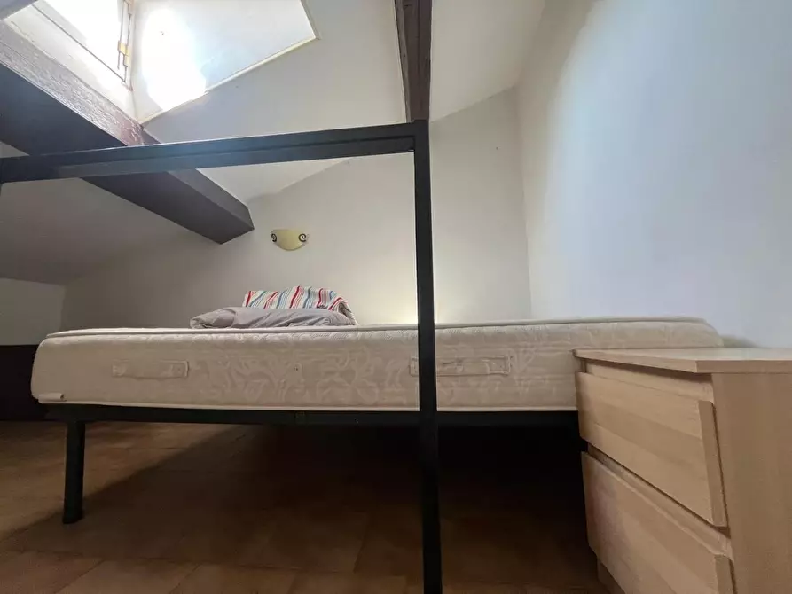 Immagine 5 di Appartamento in vendita  a Livorno