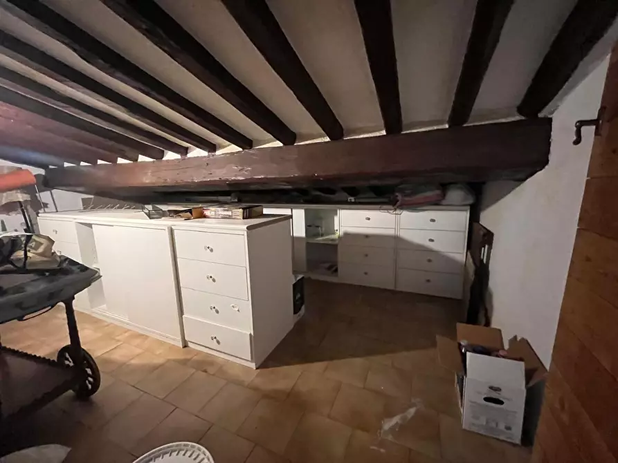 Immagine 9 di Appartamento in vendita  a Livorno