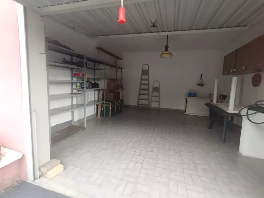 Immagine 12 di Porzione di casa in vendita  a Fosdinovo