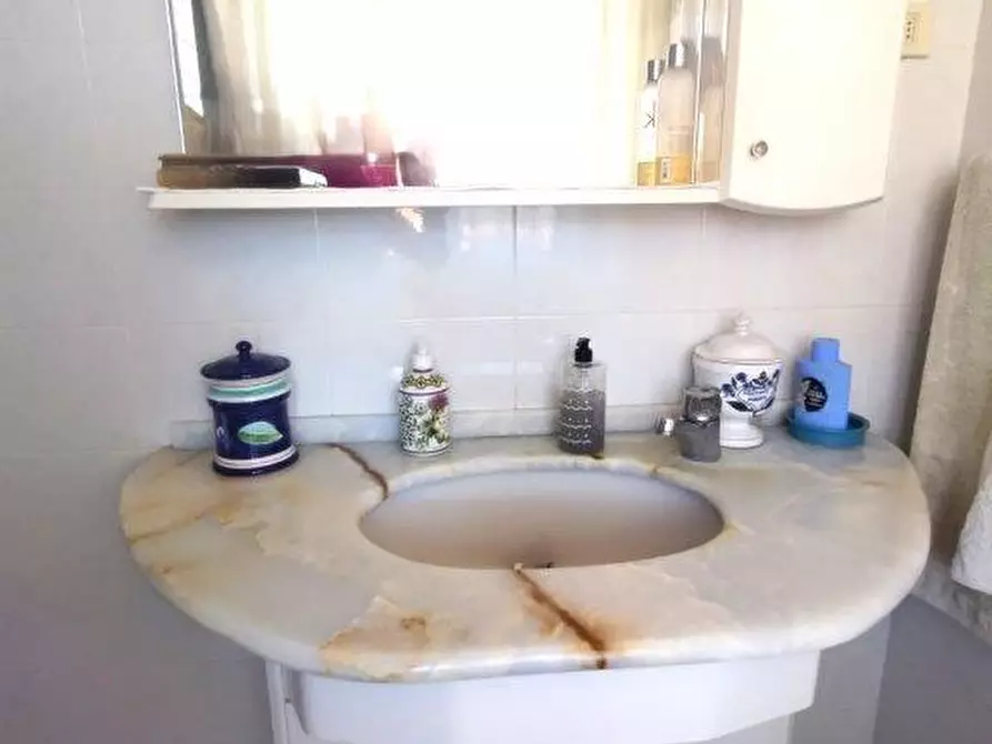 Immagine 5 di Porzione di casa in vendita  a Fosdinovo