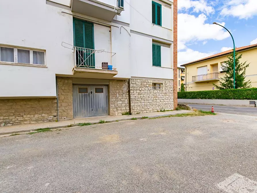 Immagine 38 di Appartamento in vendita  a Ponsacco