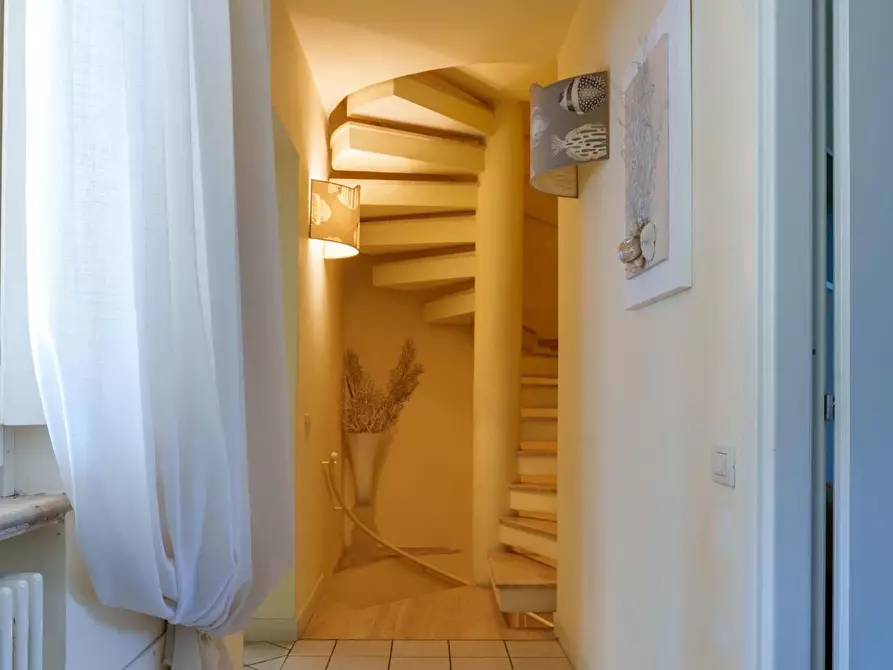 Immagine 41 di Villa in vendita  a Pietrasanta