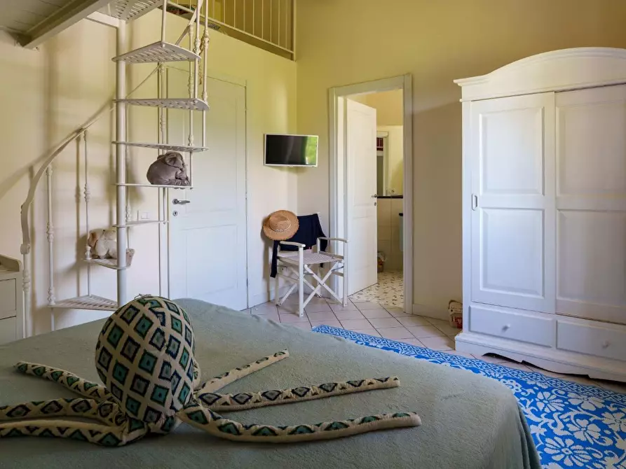 Immagine 27 di Villa in vendita  a Pietrasanta