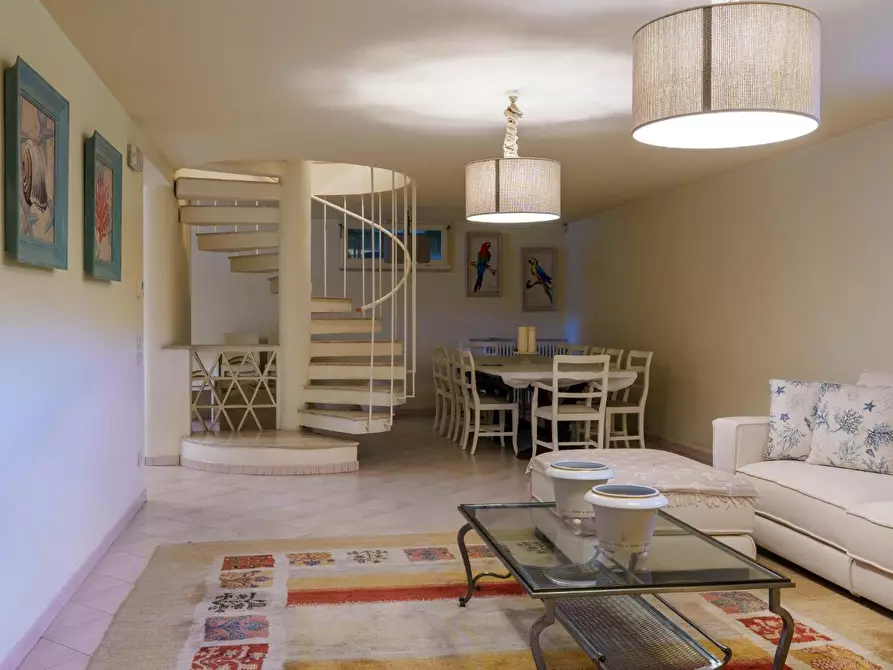 Immagine 47 di Villa in vendita  a Pietrasanta