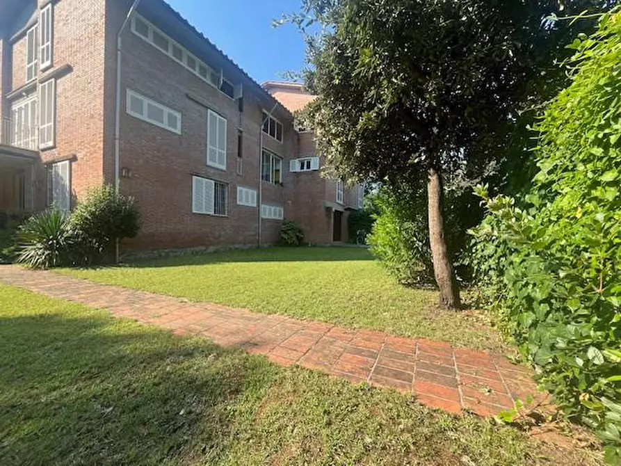 Immagine 23 di Appartamento in vendita  a Camaiore