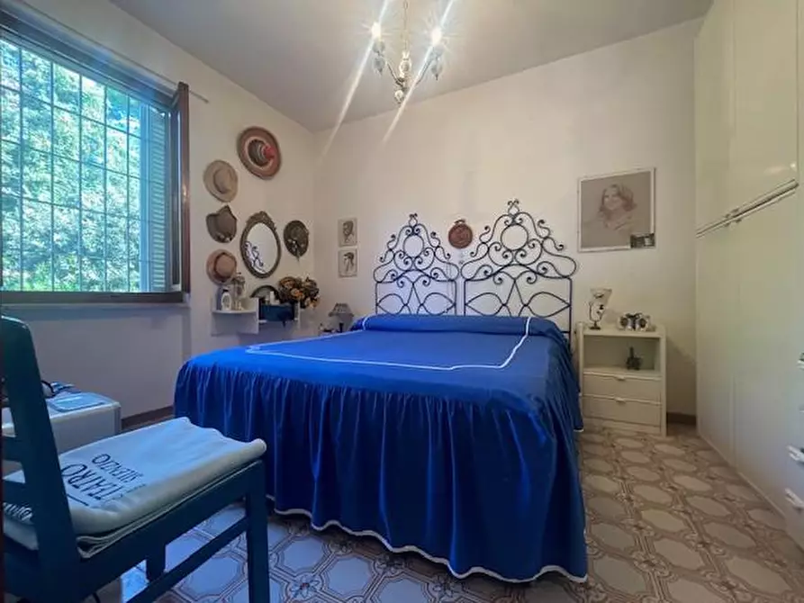 Immagine 7 di Appartamento in vendita  a Camaiore