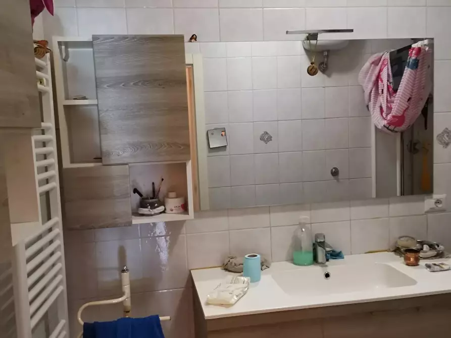 Immagine 4 di Magazzino in vendita  a Colle Di Val D'elsa