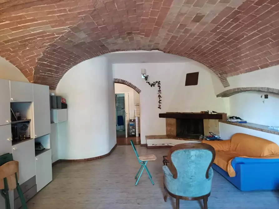 Immagine 5 di Magazzino in vendita  a Colle Di Val D'elsa