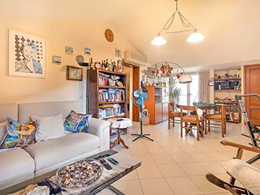 Immagine 3 di Appartamento in vendita  a Pisa