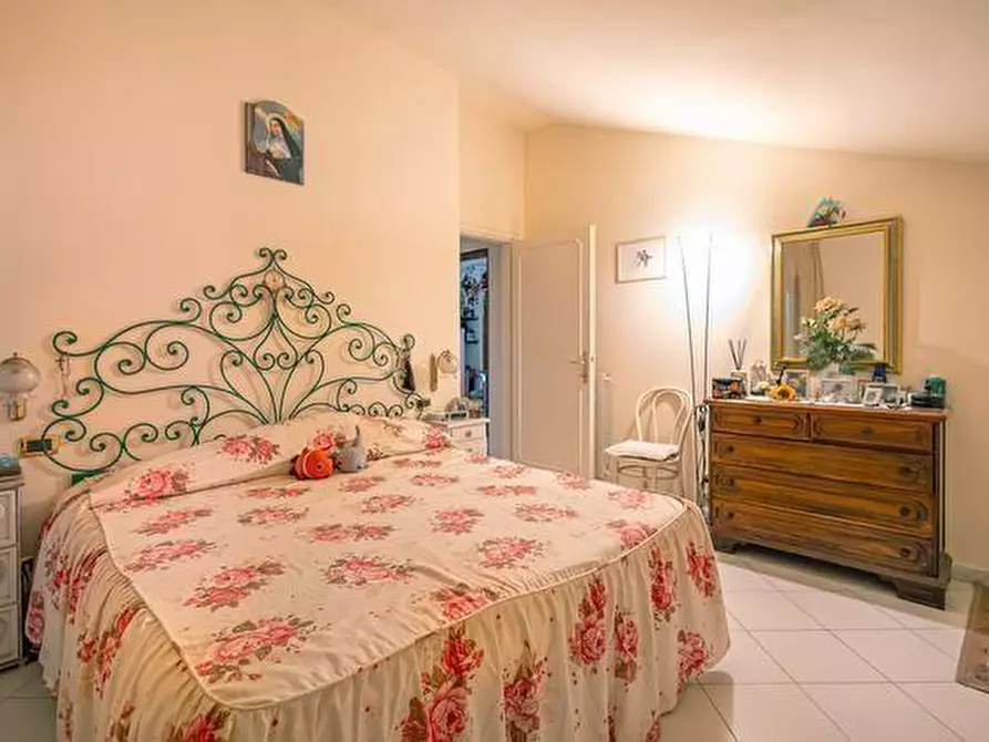 Immagine 10 di Appartamento in vendita  a Pisa