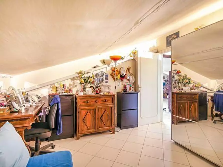 Immagine 9 di Appartamento in vendita  a Pisa