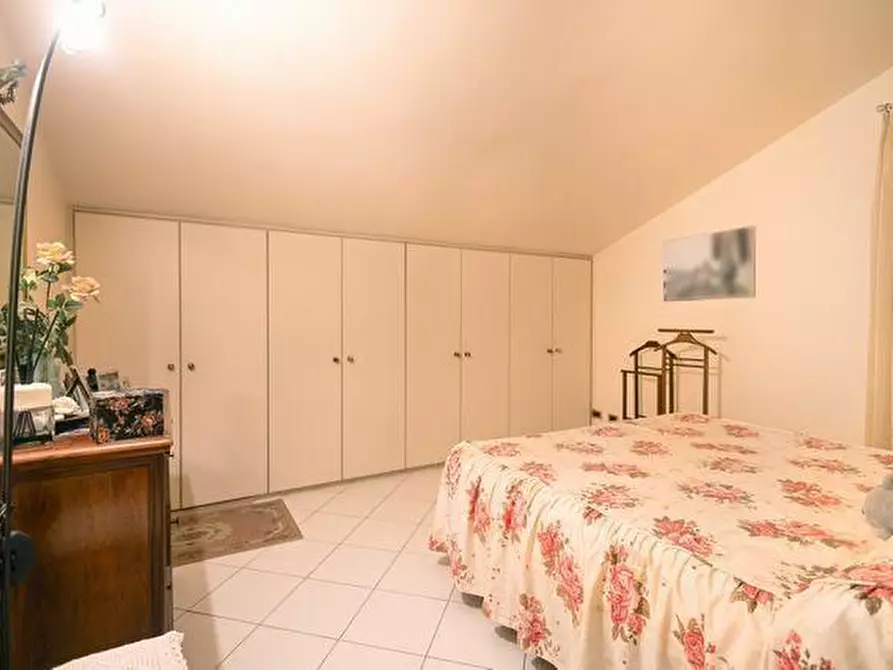 Immagine 7 di Appartamento in vendita  a Pisa