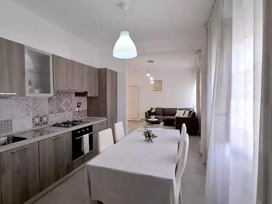 Immagine 4 di Appartamento in vendita  a Carrara