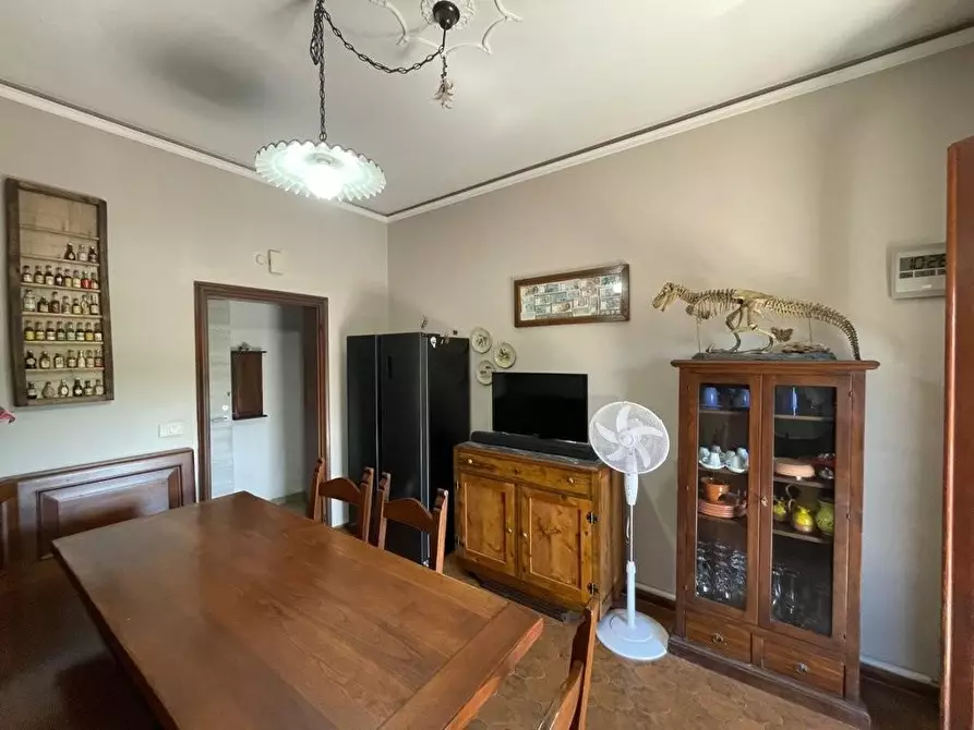 Immagine 8 di Appartamento in vendita  a Lucca