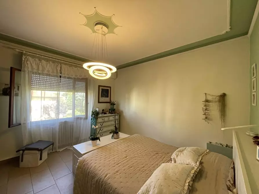 Immagine 14 di Appartamento in vendita  a Lucca