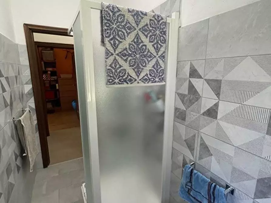 Immagine 26 di Appartamento in vendita  a Lucca