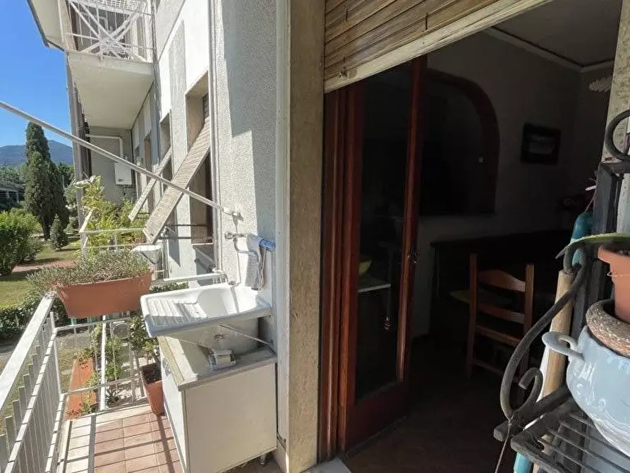 Immagine 28 di Appartamento in vendita  a Lucca