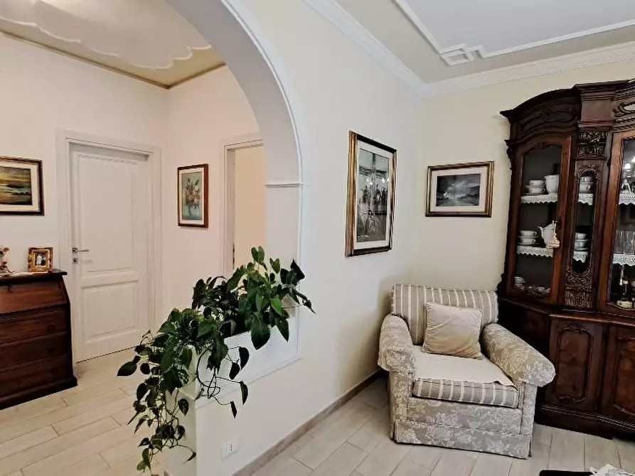 Immagine 6 di Appartamento in vendita  a Cascina