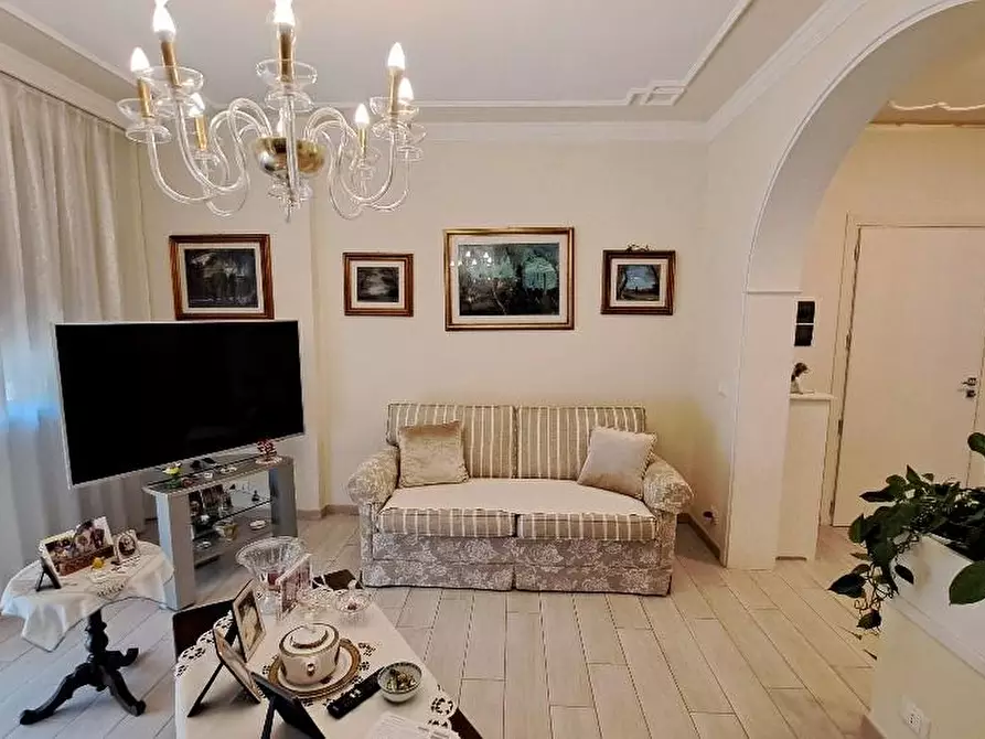 Immagine 3 di Appartamento in vendita  a Cascina