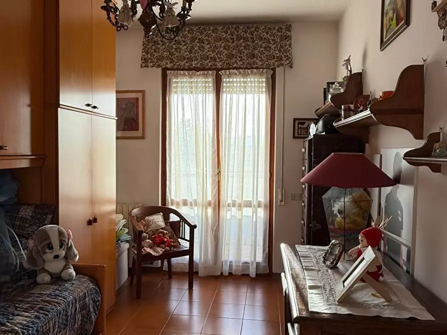 Immagine 10 di Appartamento in vendita  a Carrara