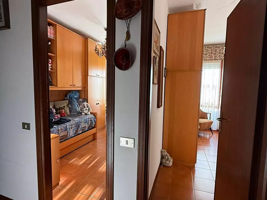 Immagine 6 di Appartamento in vendita  a Carrara