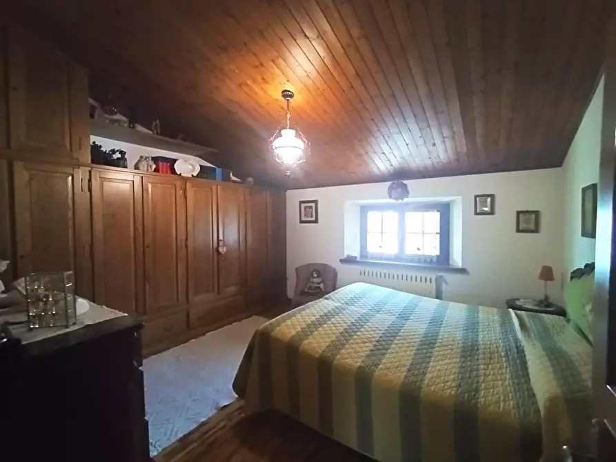 Immagine 18 di Casa bifamiliare in vendita  a Castelnuovo Di Garfagnana