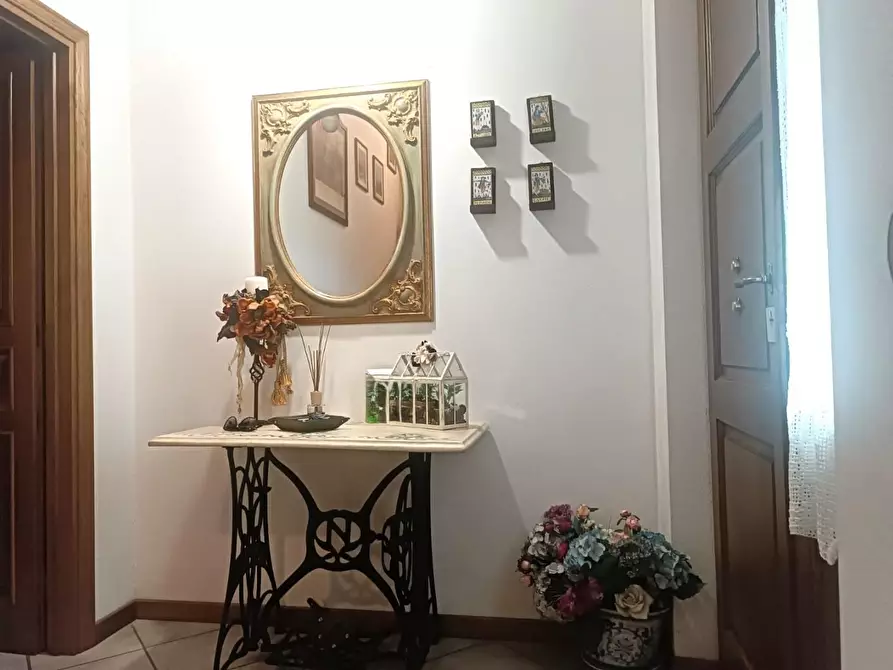 Immagine 2 di Casa bifamiliare in vendita  a Castelnuovo Di Garfagnana