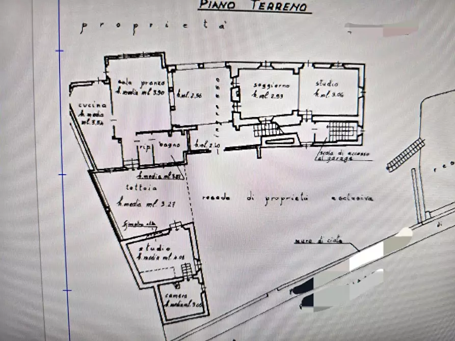 Immagine 46 di Casa colonica in vendita  a Colle Di Val D'elsa