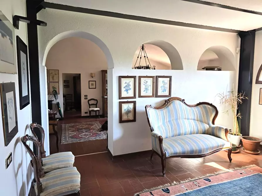 Immagine 18 di Casa colonica in vendita  a Colle Di Val D'elsa