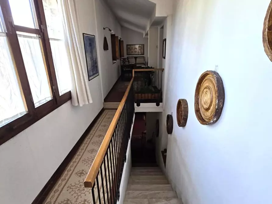 Immagine 25 di Casa colonica in vendita  a Colle Di Val D'elsa