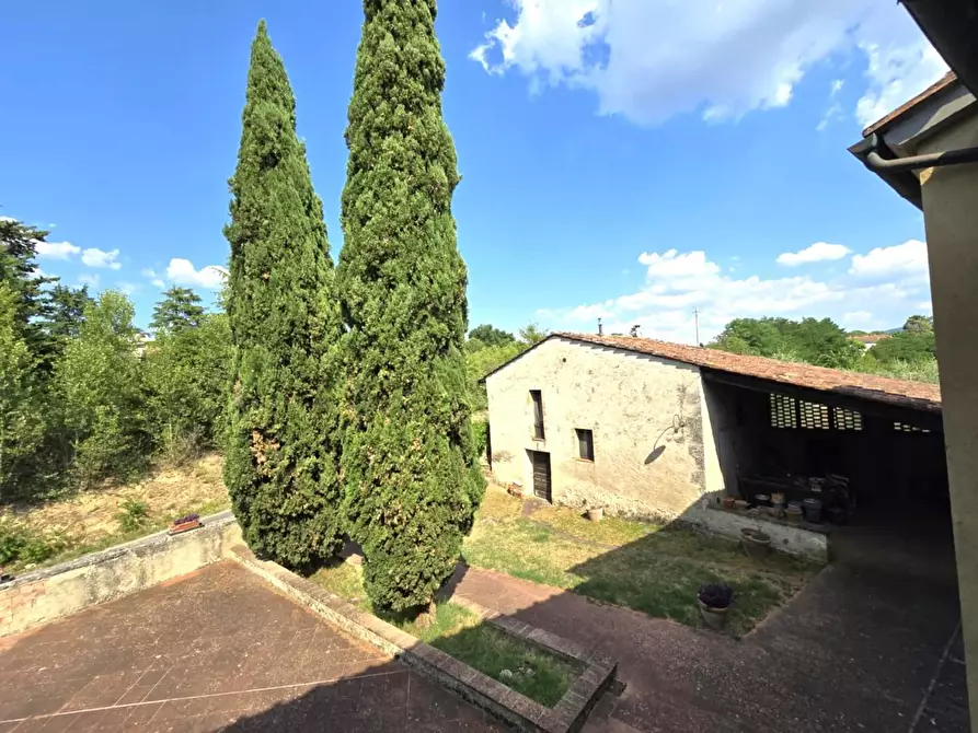 Immagine 6 di Casa colonica in vendita  a Colle Di Val D'elsa