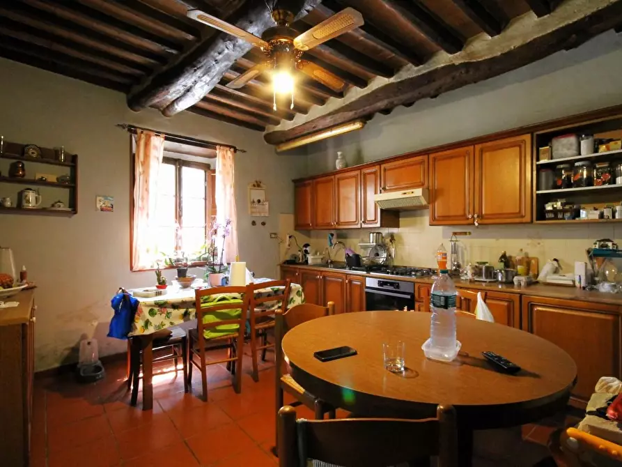 Immagine 10 di Rustico / casale in vendita  a Capannori