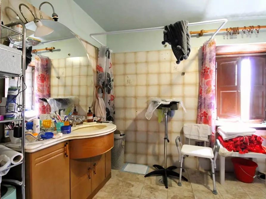 Immagine 20 di Rustico / casale in vendita  a Capannori