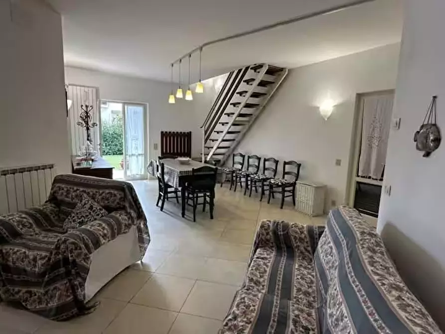 Immagine 2 di Casa bifamiliare in affitto  a Forte Dei Marmi