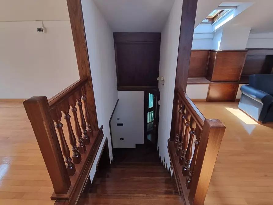 Immagine 38 di Villa in vendita  a Pisa