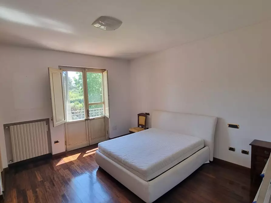 Immagine 12 di Villa in vendita  a Pisa