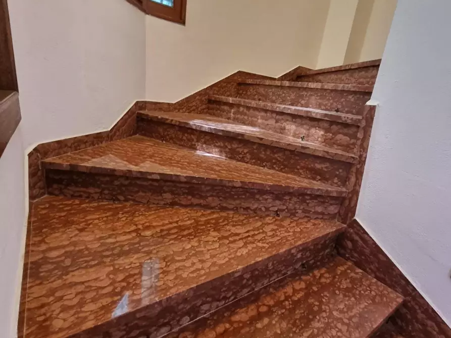 Immagine 7 di Villa in vendita  a Pisa