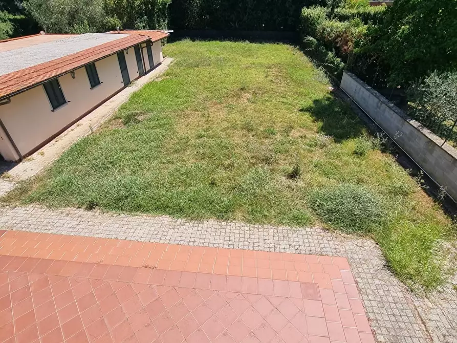 Immagine 37 di Villa in vendita  a Pisa
