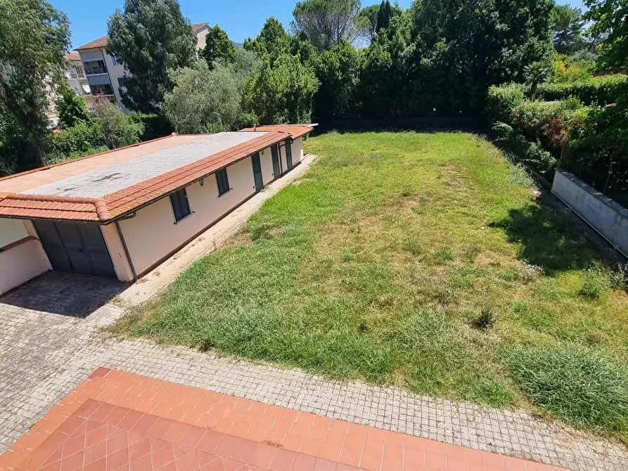 Immagine 36 di Villa in vendita  a Pisa