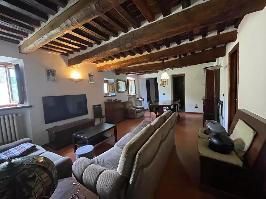 Immagine 18 di Appartamento in vendita  a Massa E Cozzile