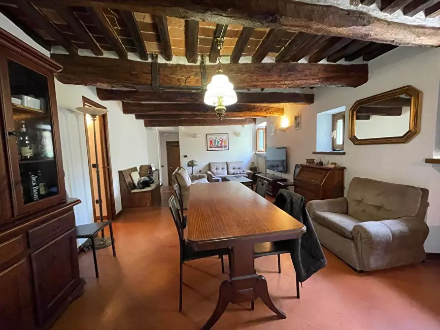 Immagine 7 di Appartamento in vendita  a Massa E Cozzile