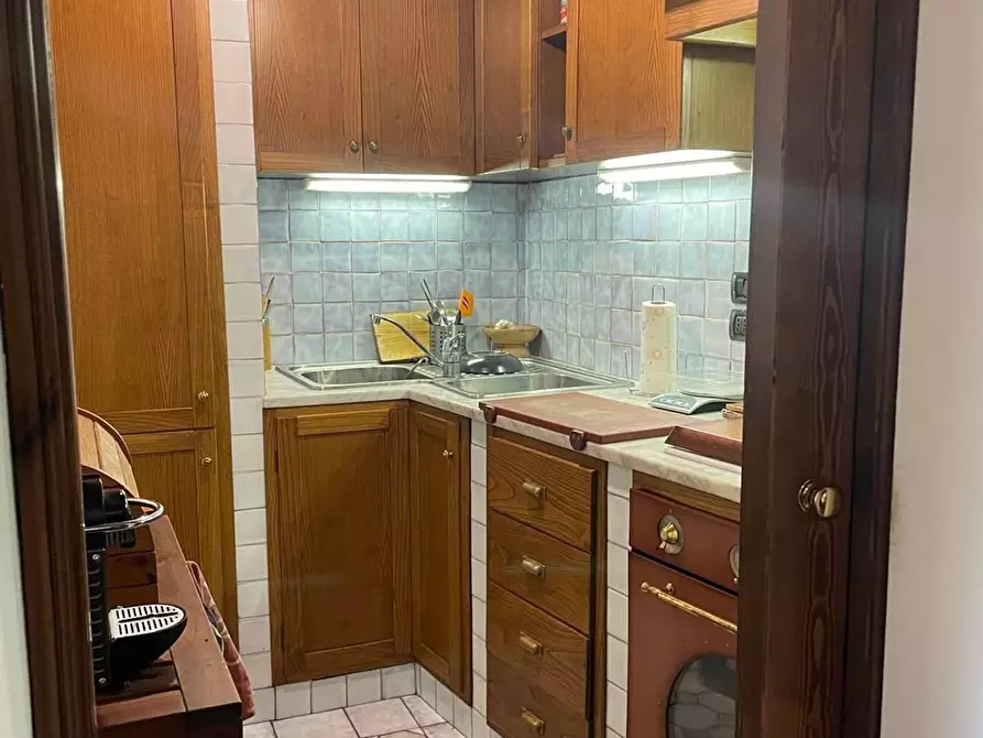 Immagine 19 di Appartamento in vendita  a Massa E Cozzile