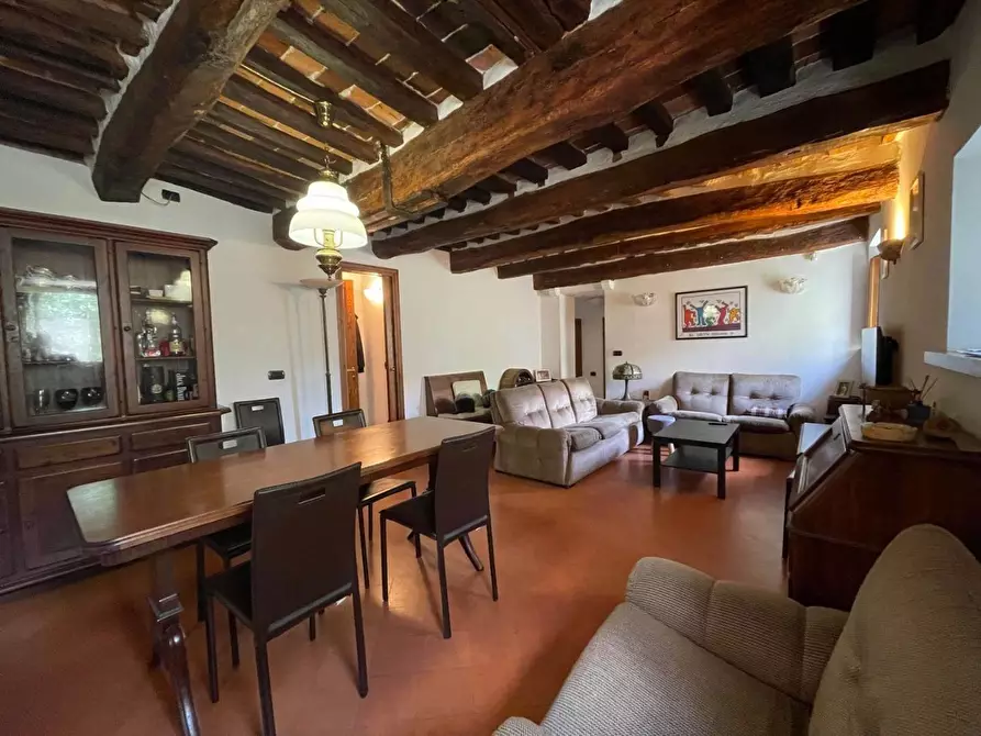 Immagine 20 di Appartamento in vendita  a Massa E Cozzile