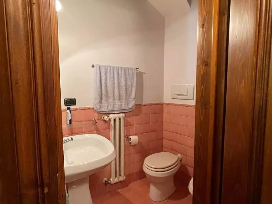 Immagine 5 di Appartamento in vendita  a Massa E Cozzile