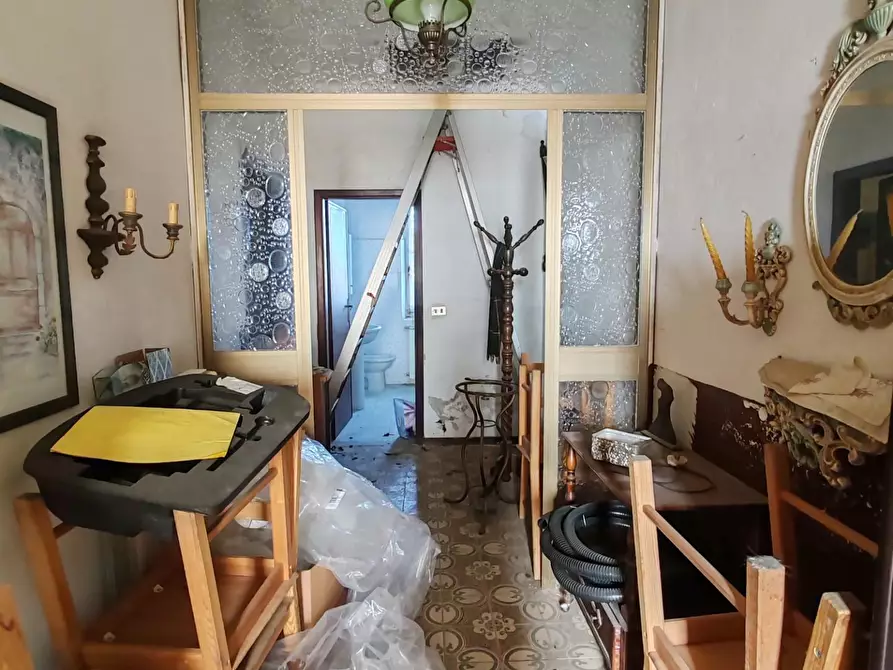 Immagine 7 di Porzione di casa in vendita  a Montignoso