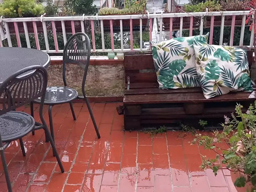 Immagine 1 di Appartamento in vendita  a Viareggio