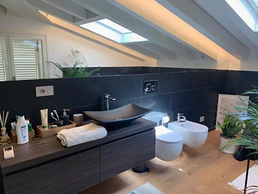 Immagine 13 di Appartamento in affitto  a Empoli