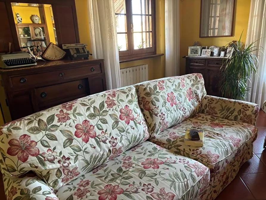 Immagine 3 di Villetta a schiera in vendita  a Viareggio