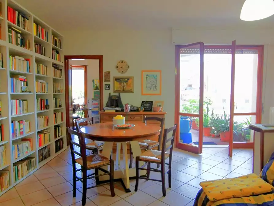 Immagine 8 di Appartamento in vendita  a Cascina