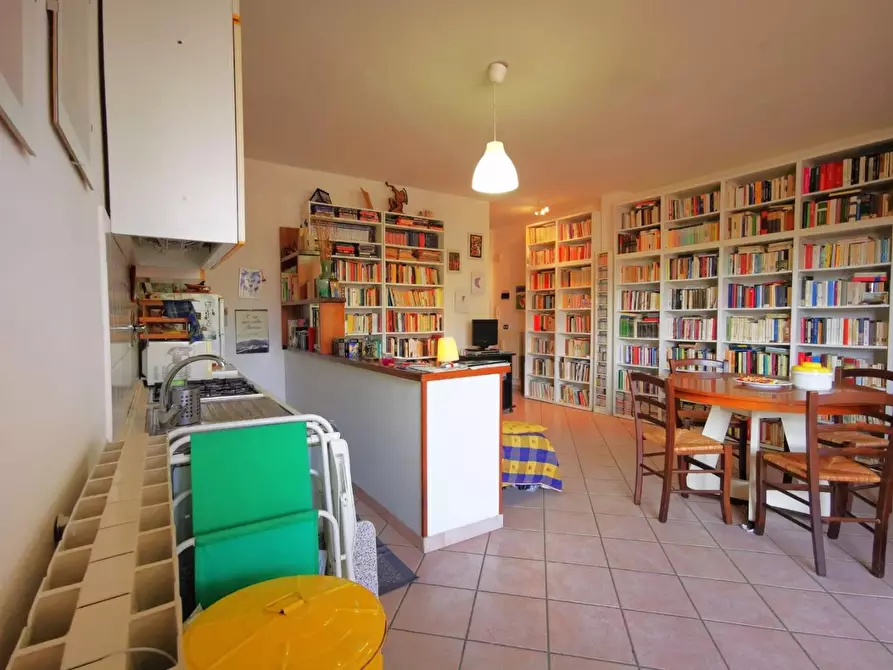 Immagine 11 di Appartamento in vendita  a Cascina